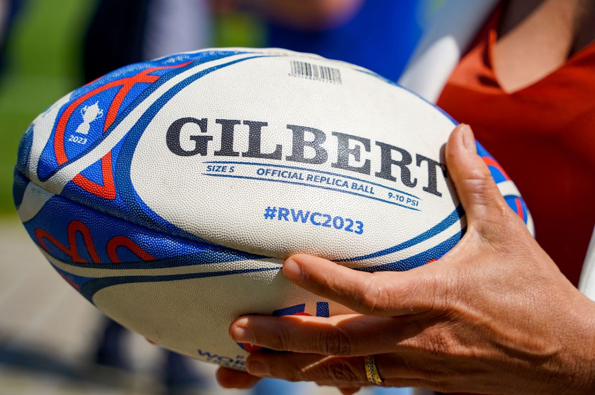 Gilbert Mini Ballon de Rugby - Coupe du Monde France 2023 - Collection  Officielle RWC : : Sports et Loisirs